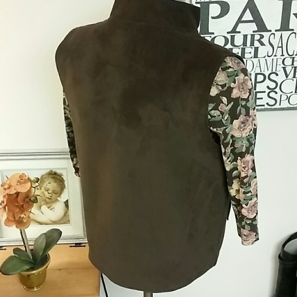 Petite Ralph Lauren suede look vest🍁 - Picture 3 of 5